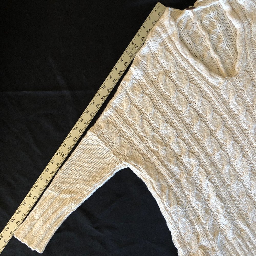 Free People Easy Cable V Neck Sweater Sz XS - Picture 8 of 11
